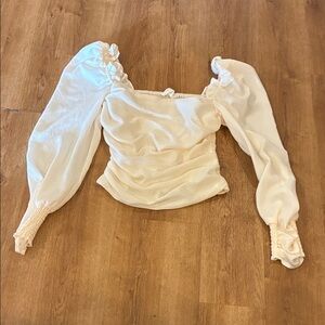 Astr‎ Cream Puff Sleeve Blouse